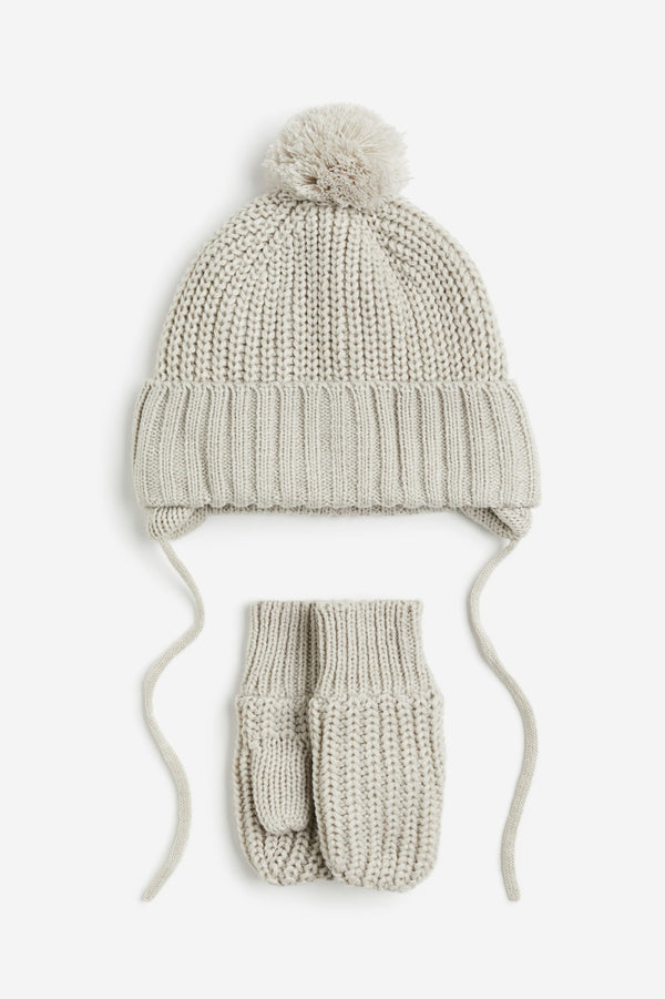 H&M Beige Beanie & Mittens Set 2 Pieces