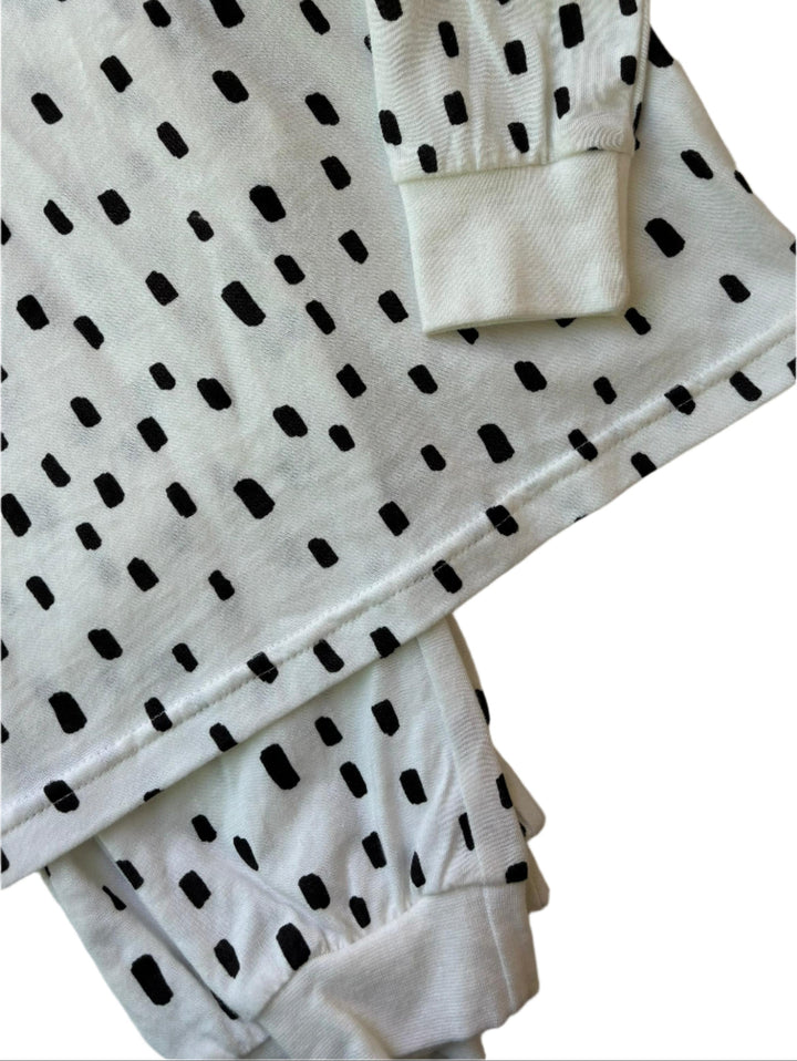 Sweet Dreams Girls Cotton Long sleeve White Dotted Black Pyjama (4-5 Years)