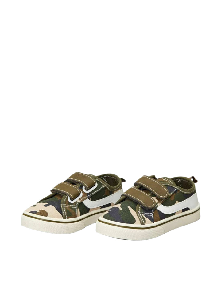 Kiabi France Boys Canvas trainers (EUR 22)